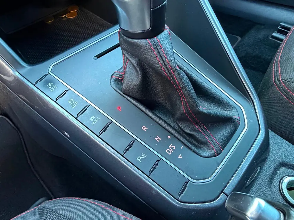 Volkswagen POLO 2.0 TSI GTI l Pano l Xenon l CarPlay l 200 P uit 2020, foto 19