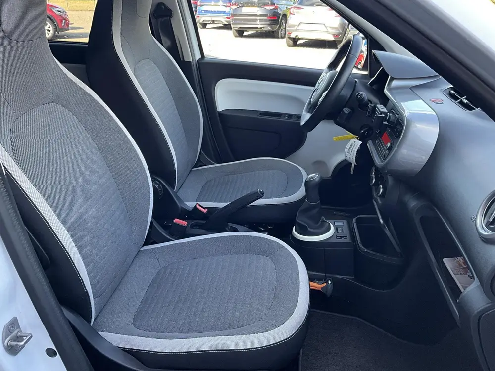 Renault Twingo 1.0 SCe Limited uit 2019, foto 10
