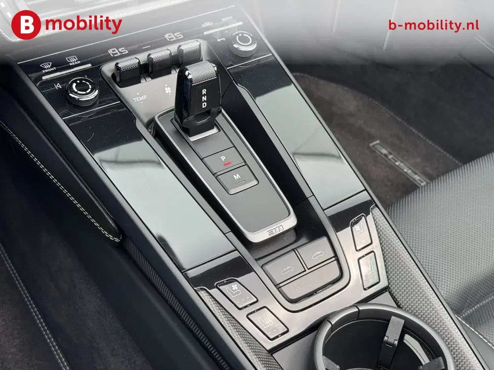 Porsche 911 992 3.0 4 GTS Targa Sport Chrono Burmester uit 2022, foto 11