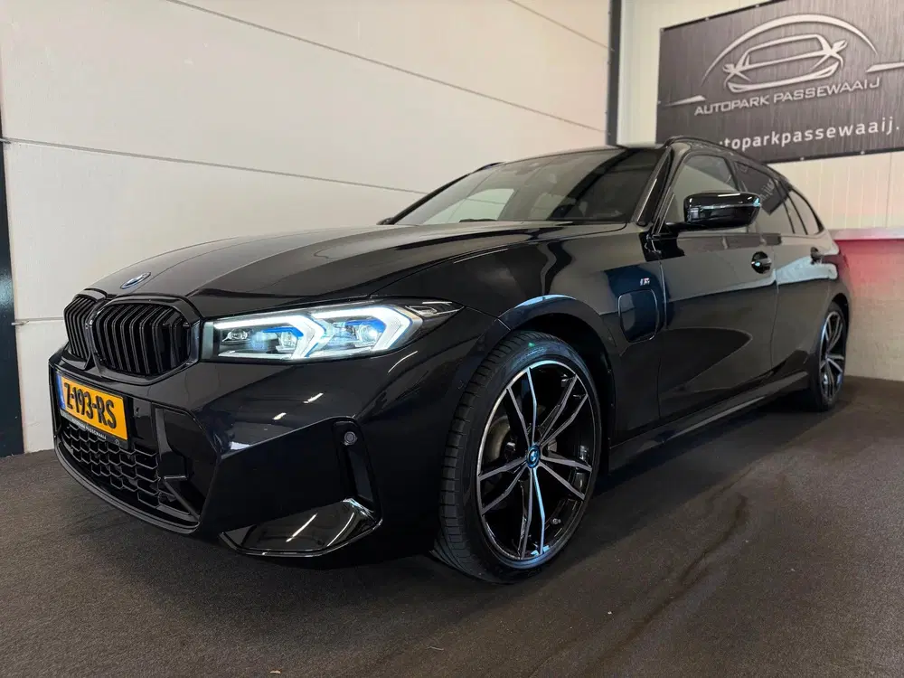 BMW 3-serie 320e M-Pakket Incl. BTW uit 2024, foto 3