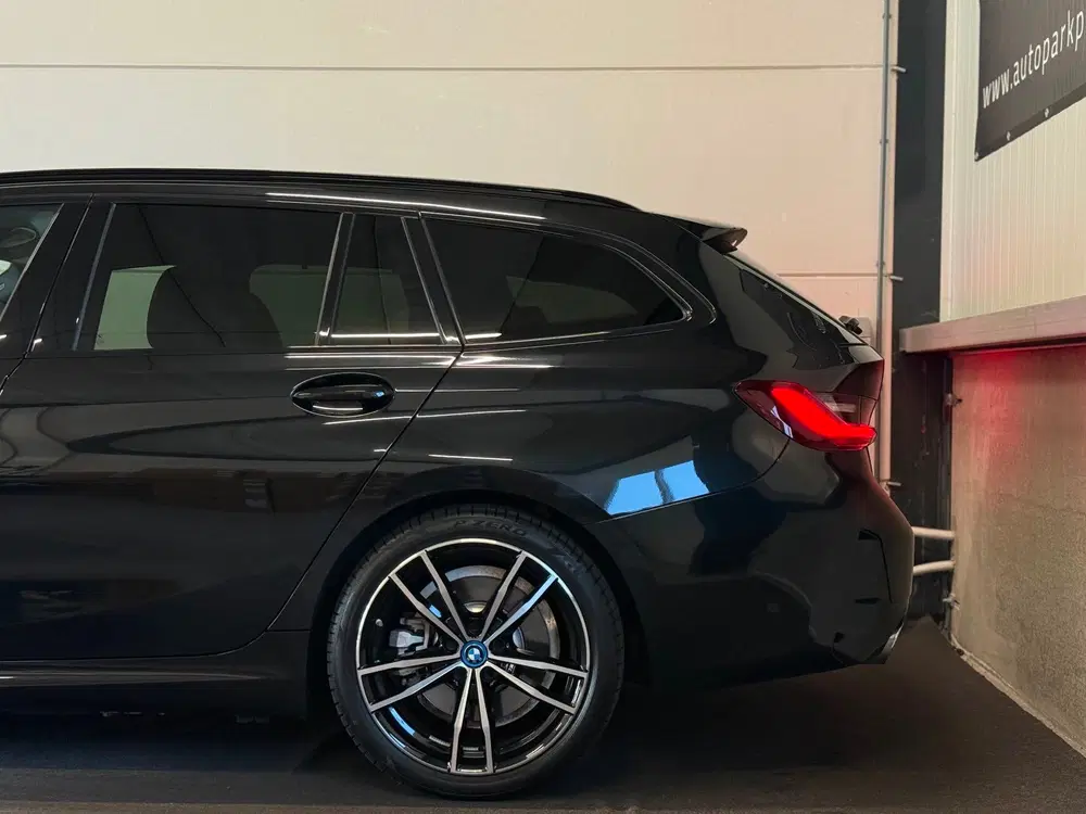 BMW 3-serie 320e M-Pakket Incl. BTW uit 2024, foto 5