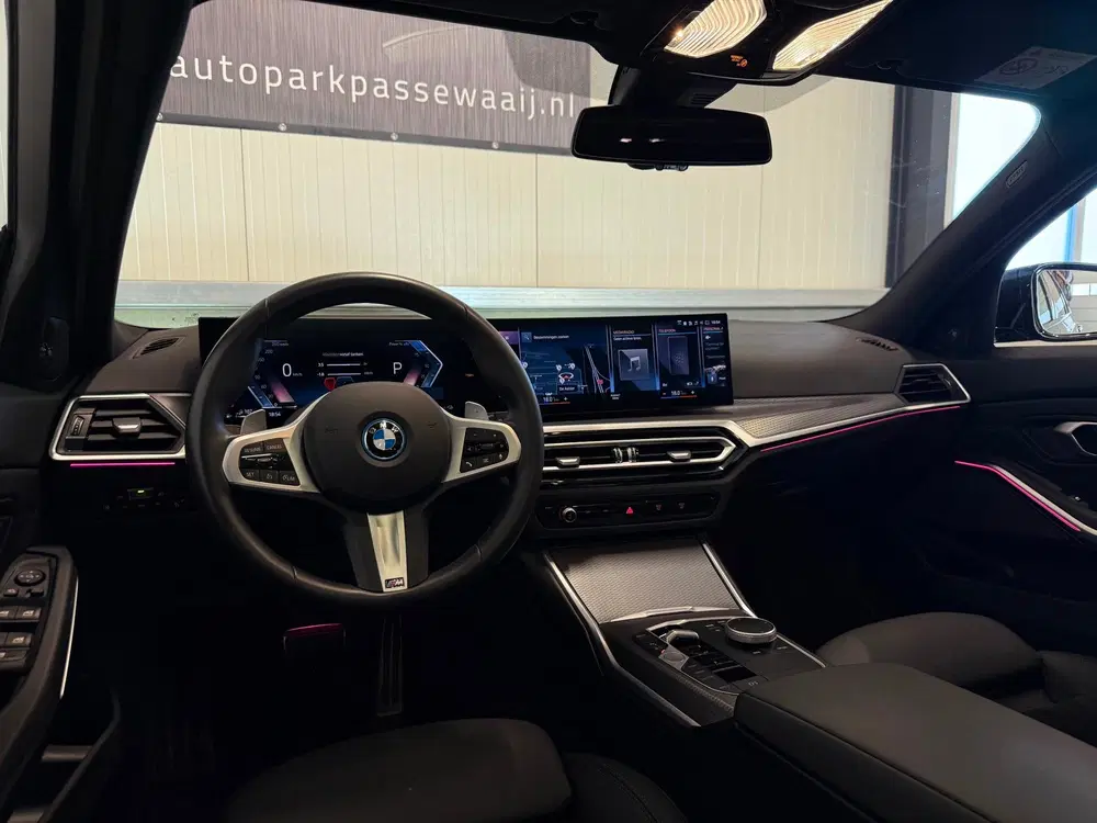 BMW 3-serie 320e M-Pakket Incl. BTW uit 2024, foto 8