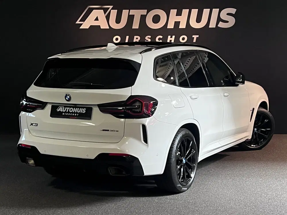 BMW X3 XDrive30e High Executive Edition M Laser uit 2022, foto 2