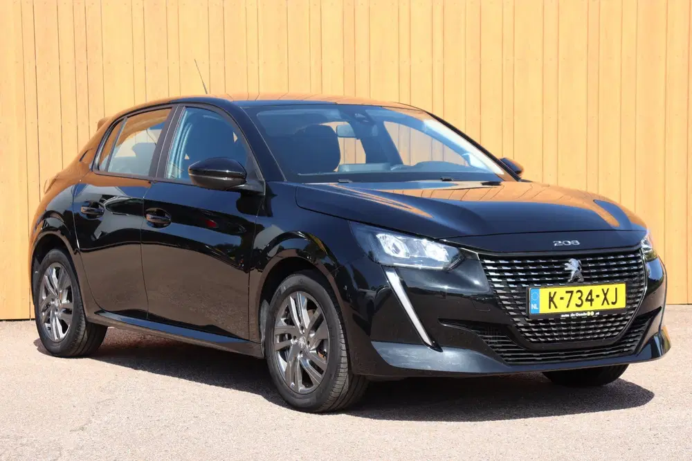 Peugeot 208 1.2 PureTech Active Pack orgNL carplay par uit 2021, foto 2