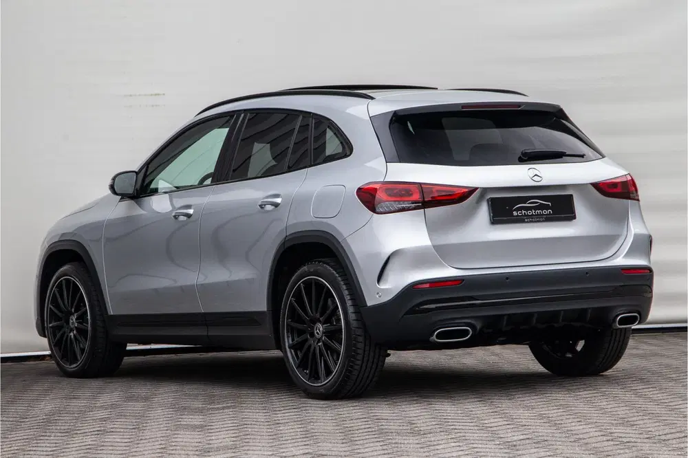 Mercedes-Benz GLA GLA 250 e AMG Line uit 2022, foto 13