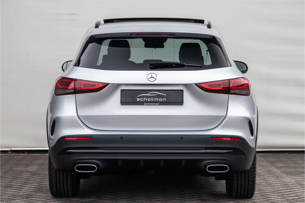 Mercedes-Benz GLA GLA 250 e AMG Line uit 2022, foto 5