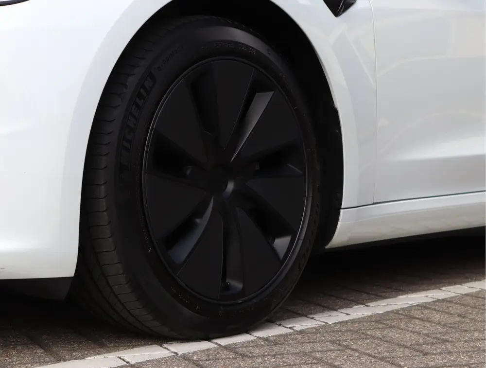Tesla Model 3 Premium Long Range Highland uit 2023, foto 9
