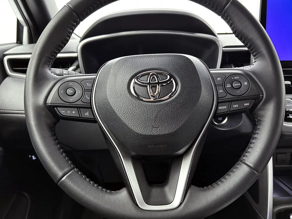 Toyota Corolla Cross 2.0 High Power Hybrid First Edition uit 2022, foto 18
