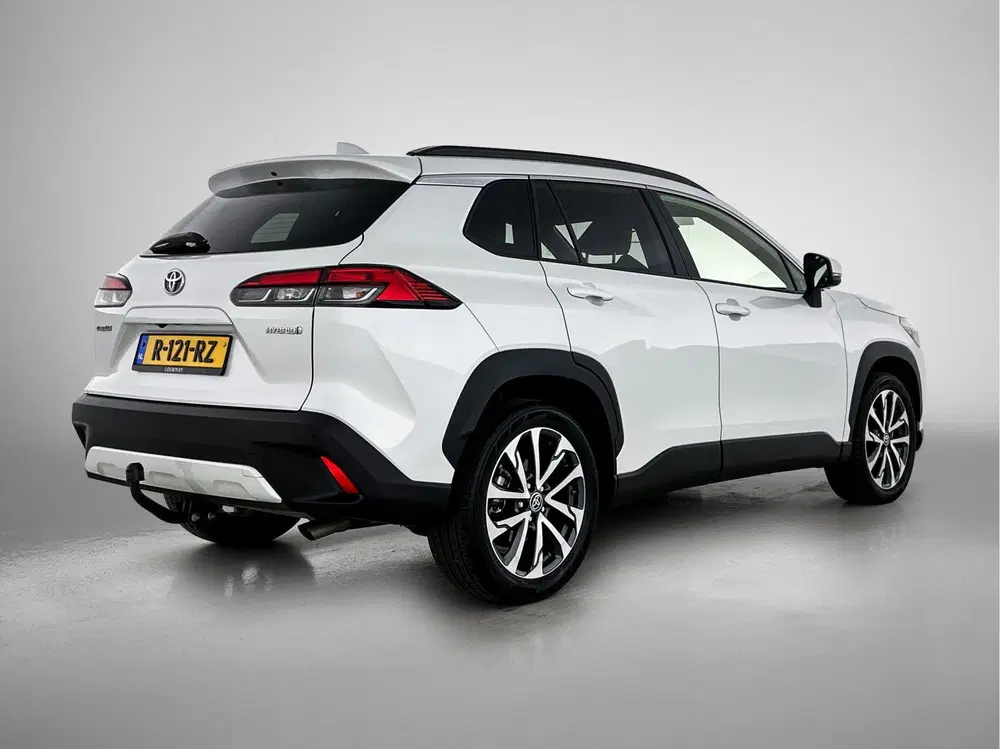 Toyota Corolla Cross 2.0 High Power Hybrid First Edition uit 2022, foto 2