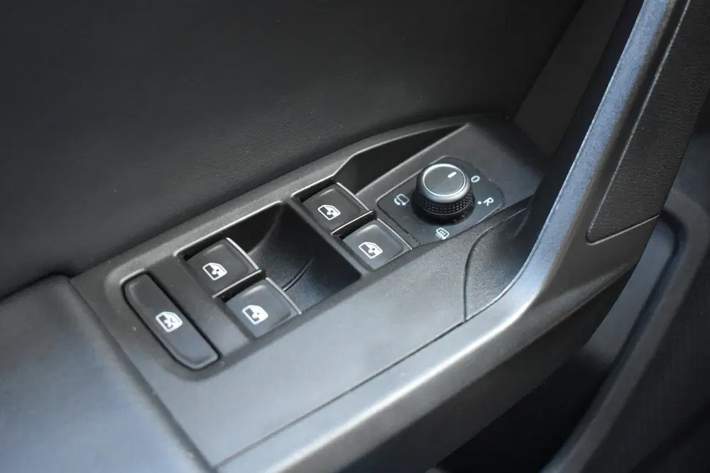 SEAT Leon 1.0 TSI FR Business Intense Full-LED uit 2021, foto 12