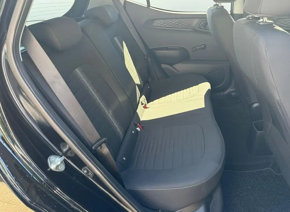 Hyundai i10 1.0 Premium LM uit 2022, foto 16
