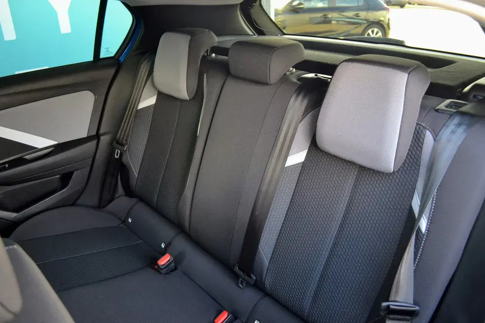 Opel Astra 1.6 Hybrid Business Edition SOH96% CarPlay uit 2022, foto 10