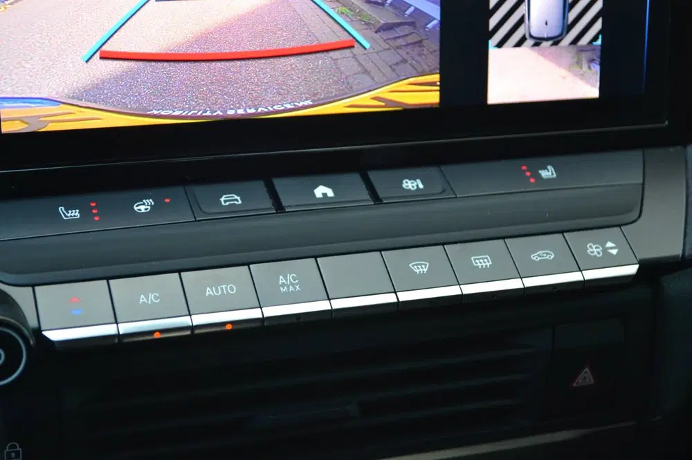 Opel Astra 1.6 Hybrid Business Edition SOH96% CarPlay uit 2022, foto 18