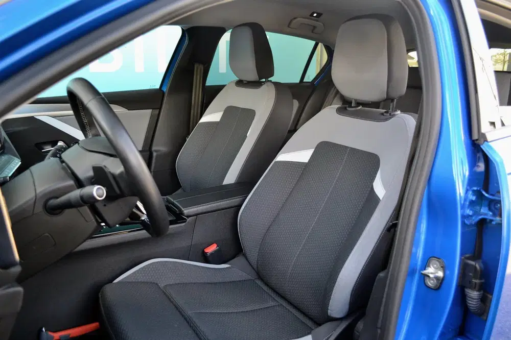 Opel Astra 1.6 Hybrid Business Edition SOH96% CarPlay uit 2022, foto 8