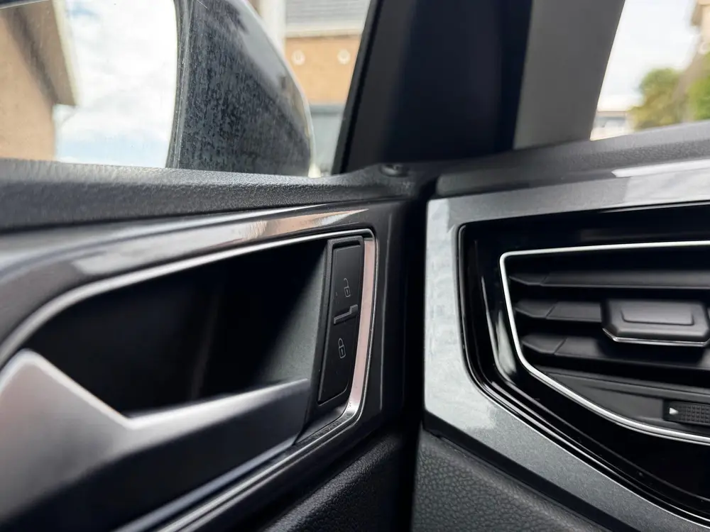 Volkswagen Polo 1.0 TSI R-Line Carplay 18 Inch velgen Acc uit 2019, foto 14