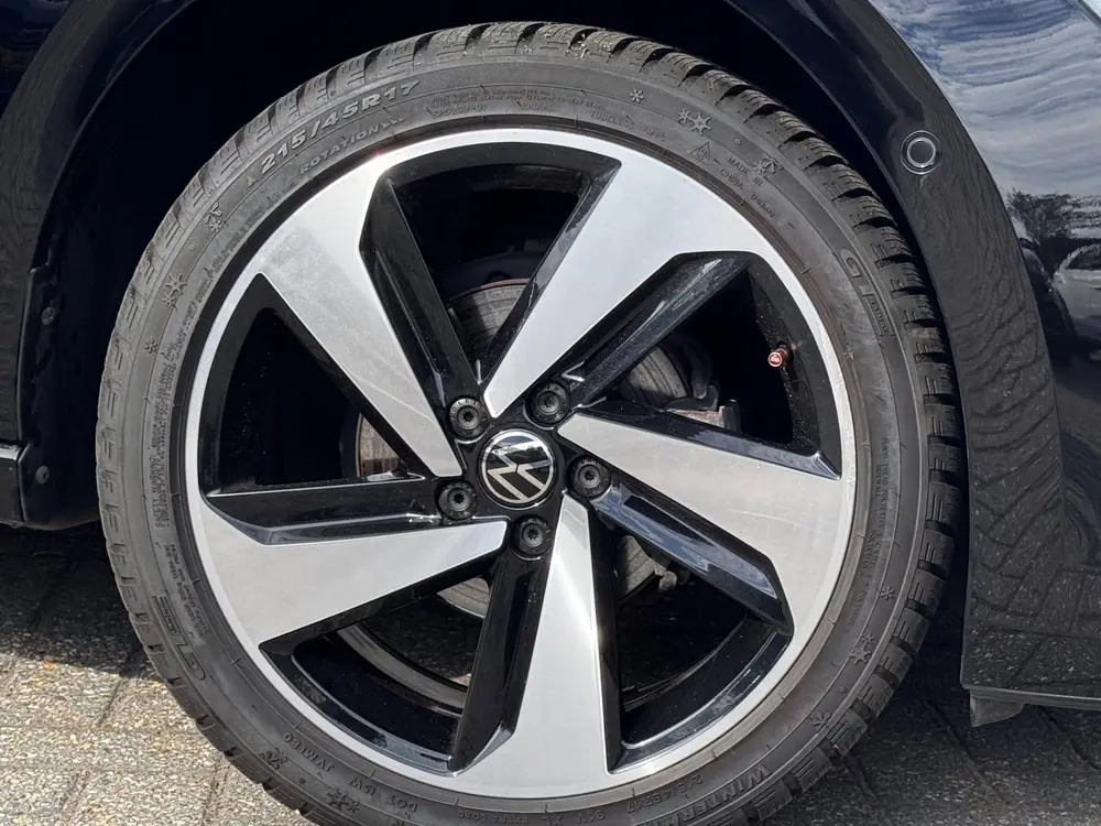 Volkswagen Polo 1.0 TSI R-Line Carplay 18 Inch velgen Acc uit 2019, foto 2