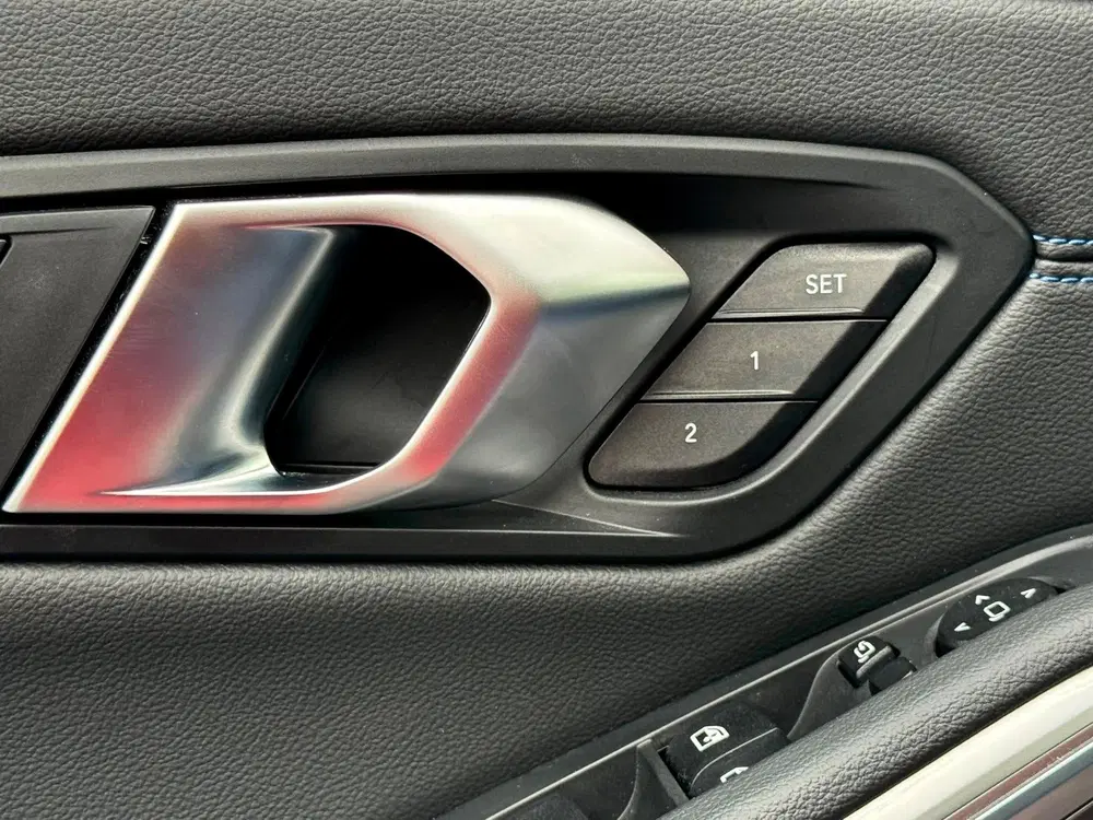 BMW 3-serie 320e M-Sport Org NL Pano HarmanKardon Ke uit 2024, foto 18