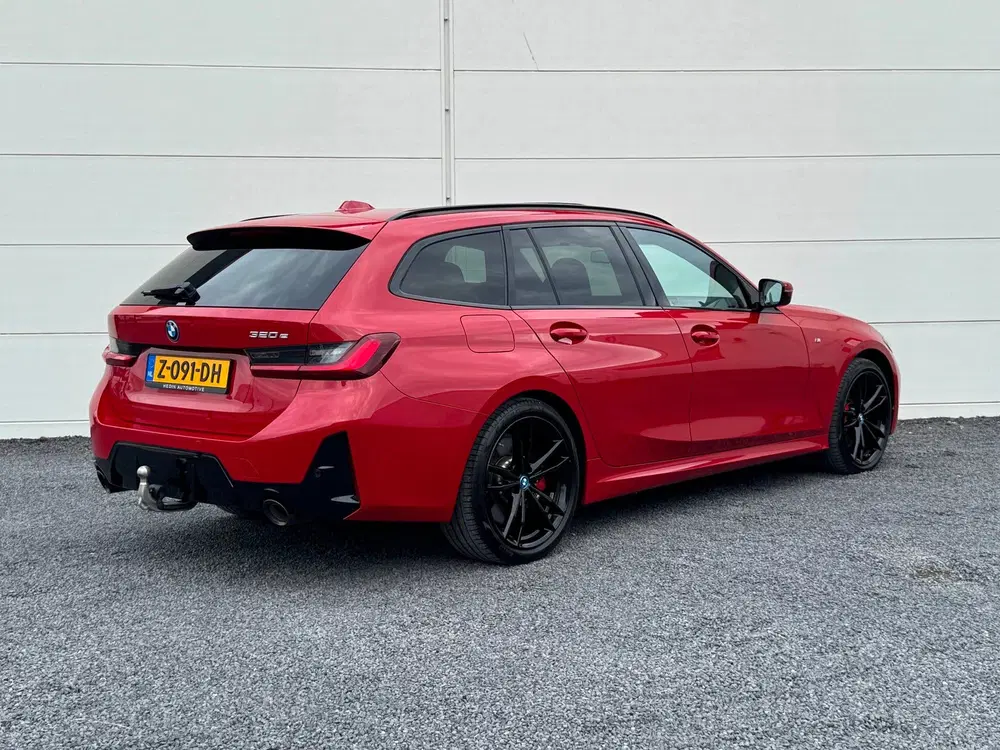 BMW 3-serie 320e M-Sport Org NL Pano HarmanKardon Ke uit 2024, foto 2