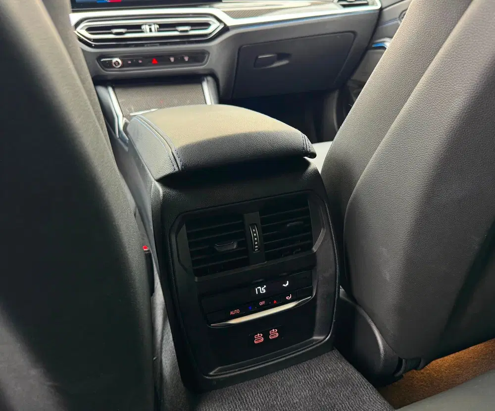 BMW 3-serie 320e M-Sport Org NL Pano HarmanKardon Ke uit 2024, foto 20