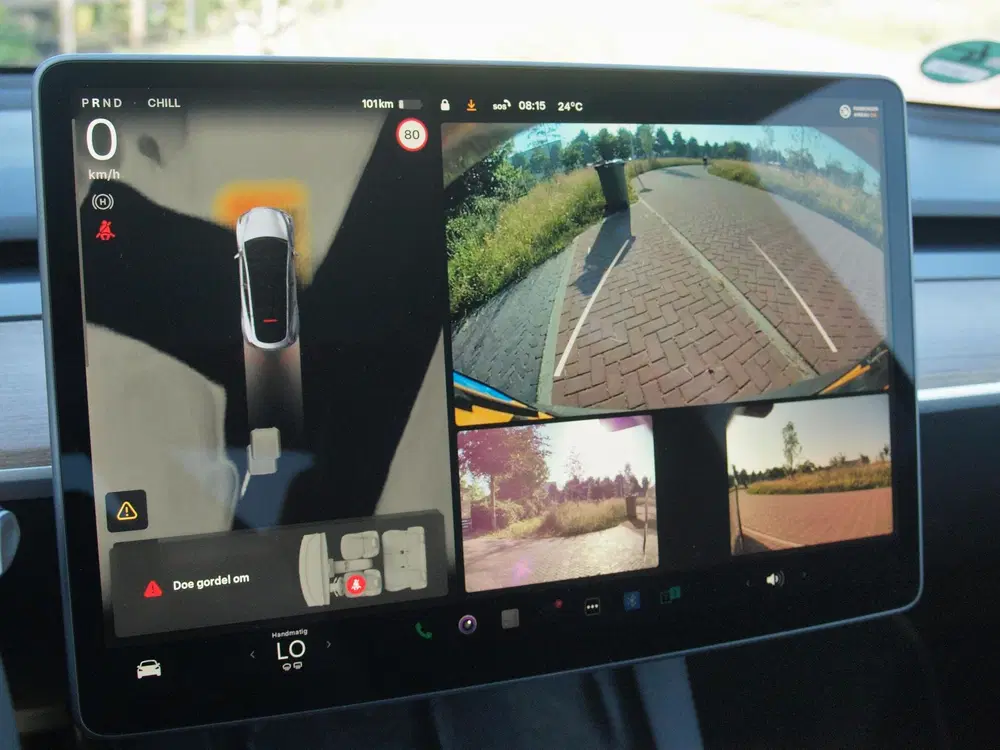 Tesla Model Y Performance AWD 75 kWh uit 2023, foto 16