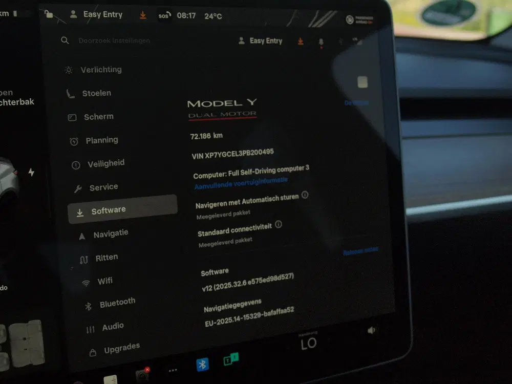 Tesla Model Y Performance AWD 75 kWh uit 2023, foto 17