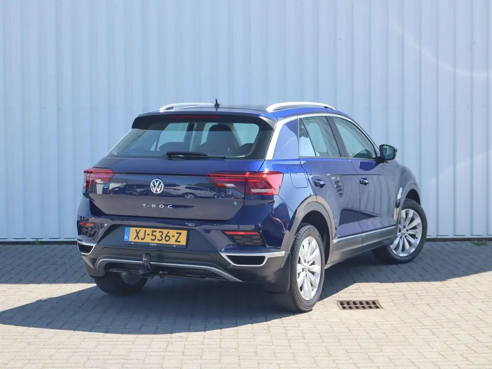 Volkswagen T-Roc 1.5 TSI 150pk DSG Sport | Trekhaak | Naviga uit 2019, foto 2