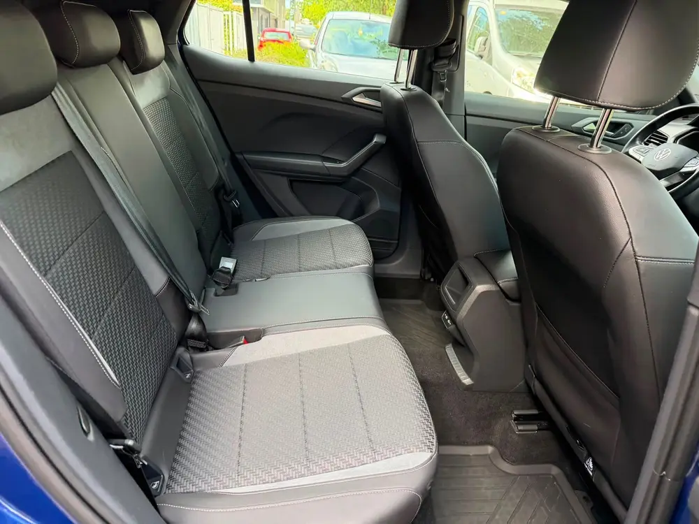 Volkswagen T-Cross 1.5 TSI Automaat R-Line uit 2023, foto 13