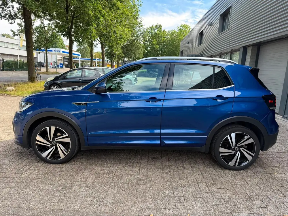 Volkswagen T-Cross 1.5 TSI Automaat R-Line uit 2023, foto 2