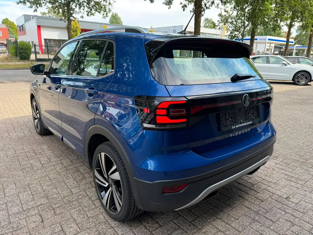 Volkswagen T-Cross 1.5 TSI Automaat R-Line uit 2023, foto 3