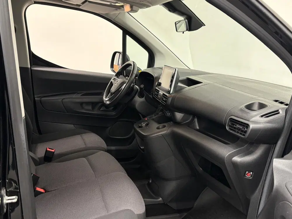 Opel Combo 1.5D L2H1 Edition Automaat Airco Navigatie uit 2022, foto 15