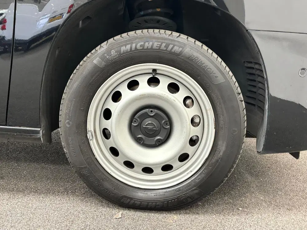 Opel Combo 1.5D L2H1 Edition Automaat Airco Navigatie uit 2022, foto 17