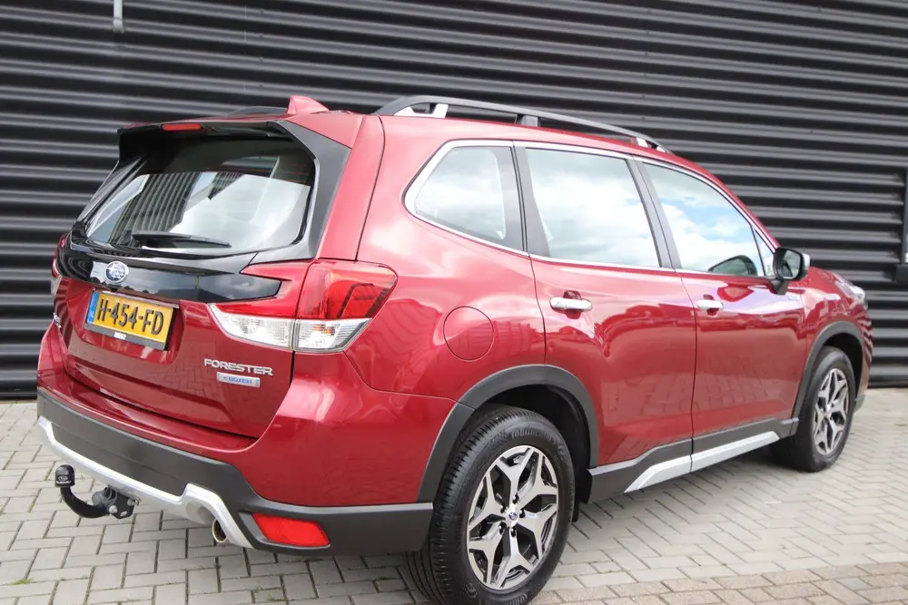 Subaru Forester 2.0i e-BOXER Comfort *Trekhaak Dealer O.H NL uit 2019, foto 2