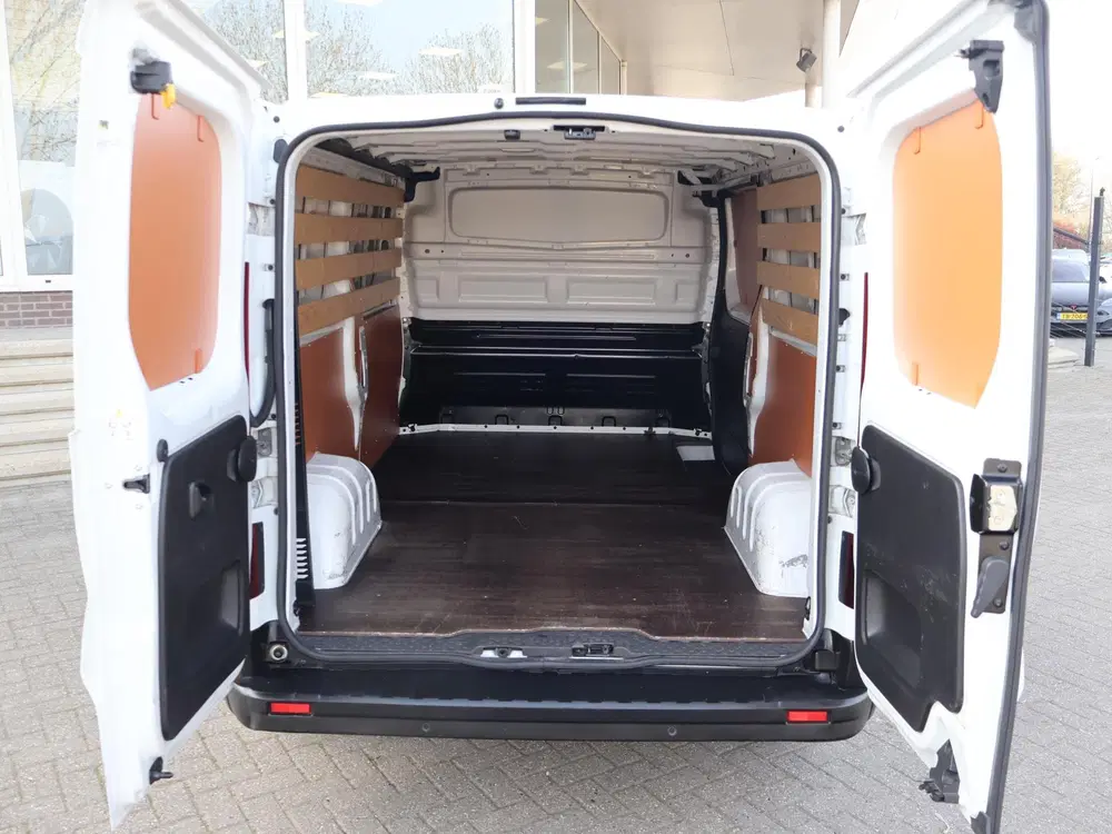 Renault Trafic 2.0 dCi 130 T30 WORK EDITION + APPLE CARPL uit 2022, foto 18