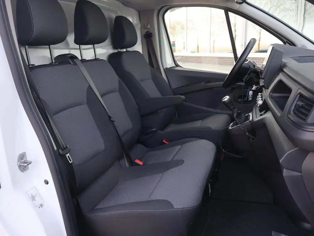 Renault Trafic 2.0 dCi 130 T30 WORK EDITION + APPLE CARPL uit 2022, foto 4