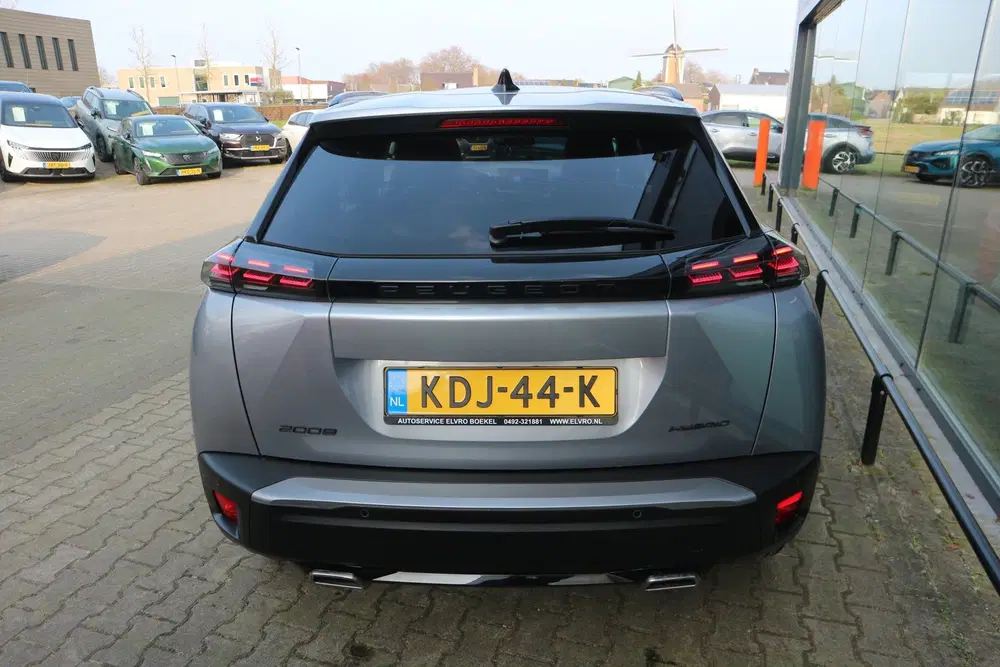 Peugeot 2008 1.2 Hybrid 136 Allure CLIMA CRUISE PDC V+A uit 2024, foto 3