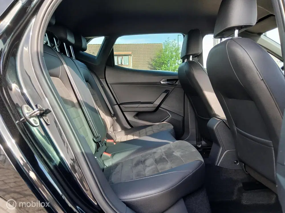 SEAT Ibiza 1.0 TSI Excellence uit 2020, foto 11