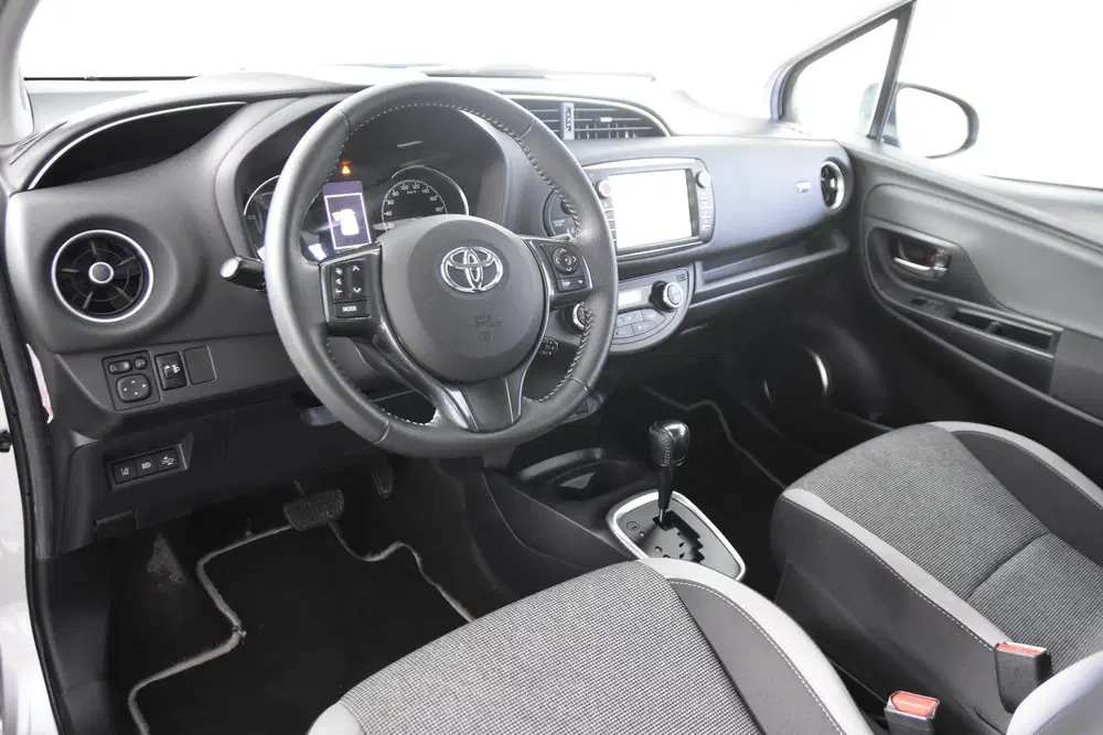 Toyota Yaris 1.5 Hybrid Y20 *1ste Eigenaar*Navigatie*Ca uit 2020, foto 2