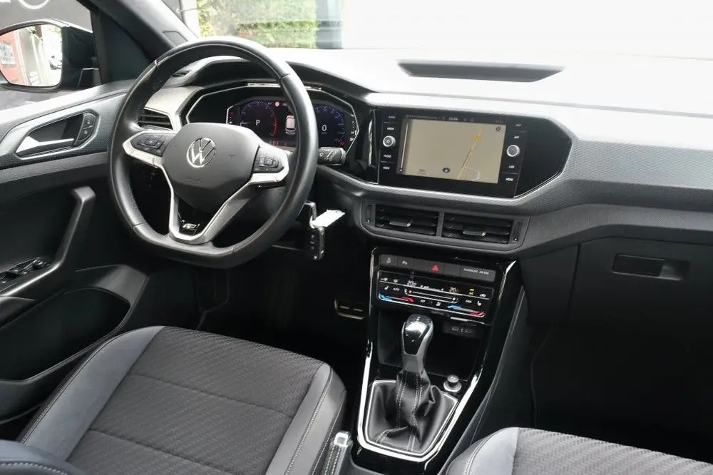 Volkswagen T-Cross 1.5 TSI R-Line 150Pk (bj 2023, automaat) uit 2023, foto 2