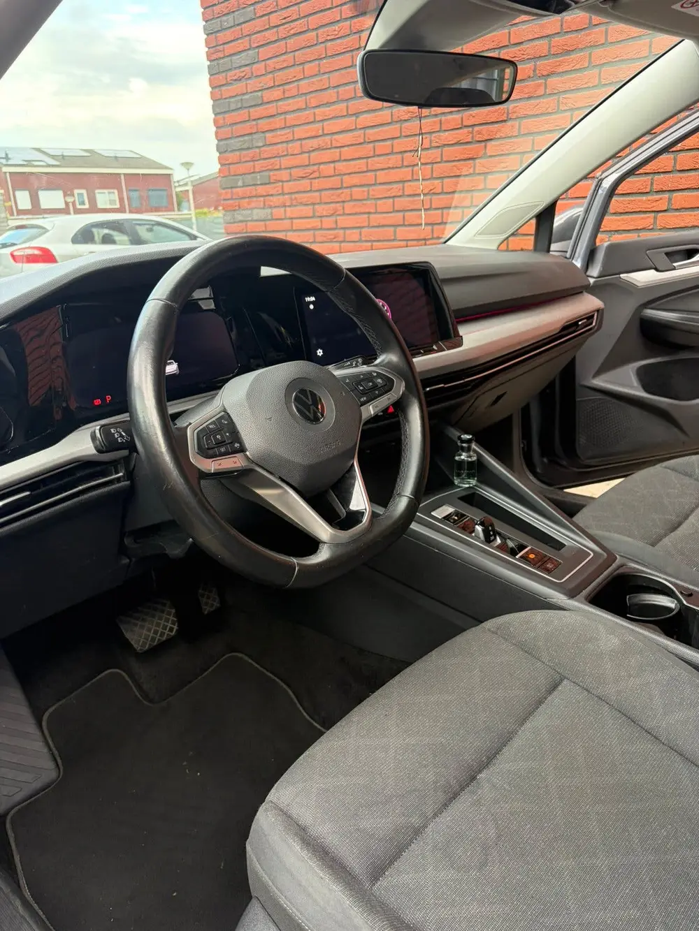 Volkswagen Golf 8 1.5 uit 2020, foto 2