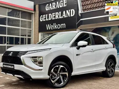 Mitsubishi Eclipse Cross 2.4 PHEV Intense+ uit 2022