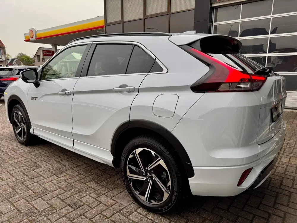 Mitsubishi Eclipse Cross 2.4 PHEV Intense+ uit 2022, foto 8