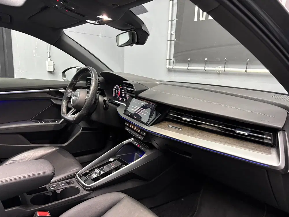 Audi A3 35 TFSI S-line Pano uit 2021, foto 10