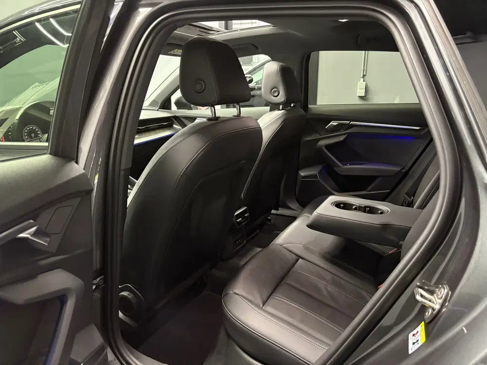 Audi A3 35 TFSI S-line Pano uit 2021, foto 11
