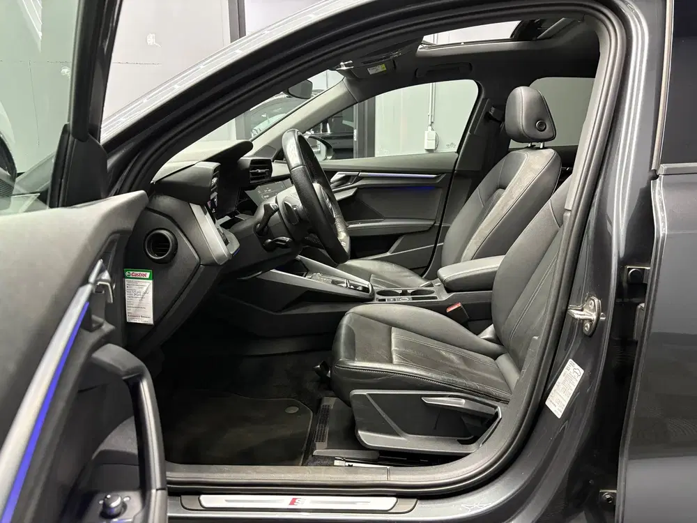 Audi A3 35 TFSI S-line Pano uit 2021, foto 5