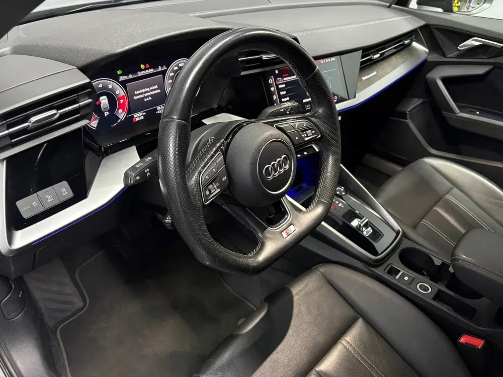 Audi A3 35 TFSI S-line Pano uit 2021, foto 6