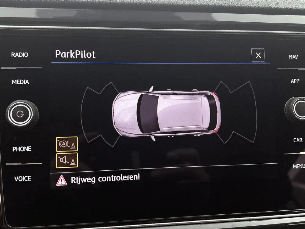 Volkswagen T-Roc 1.5 TSI Sport | BTW Voertuig | Automaat | T uit 2020, foto 8