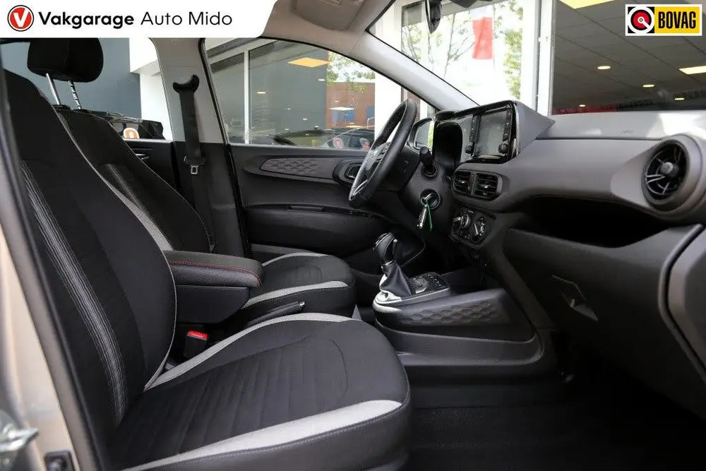 Hyundai i10 1.2i Automaat Comfort uit 2022, foto 11