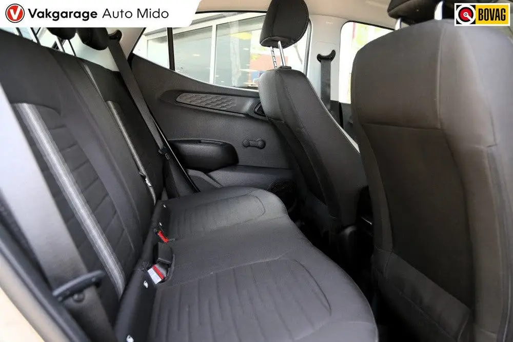 Hyundai i10 1.2i Automaat Comfort uit 2022, foto 12