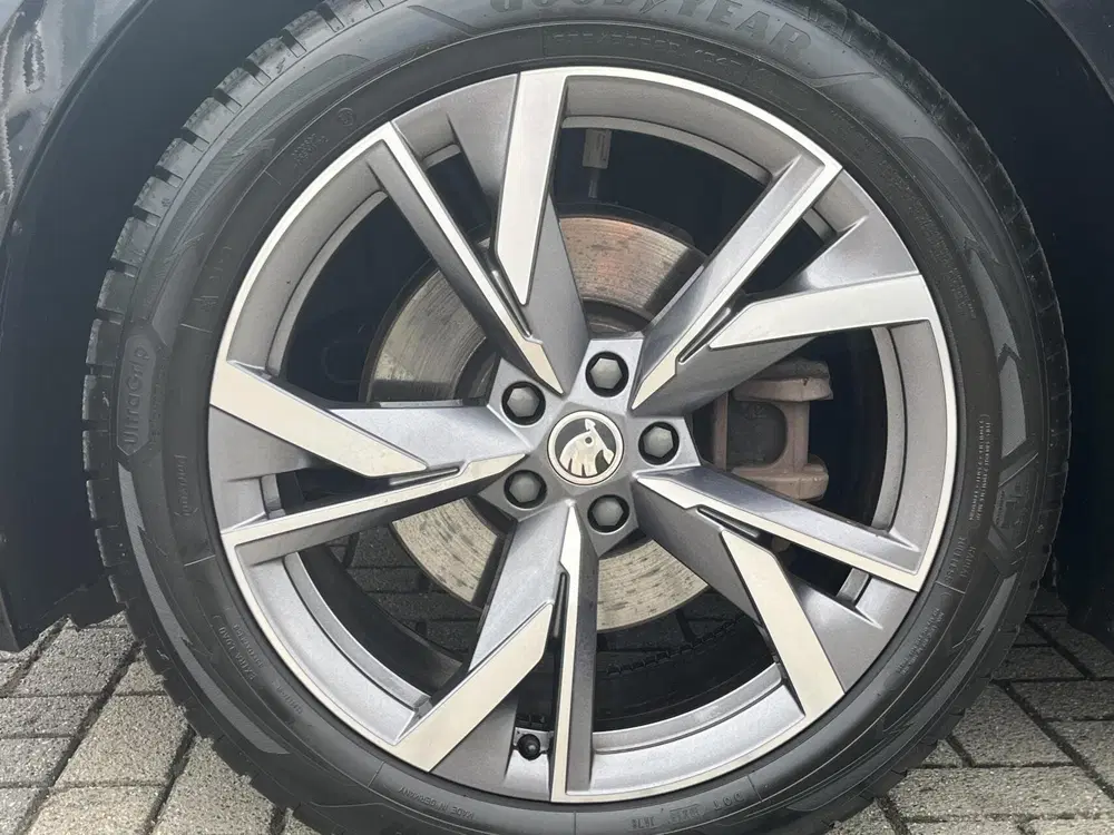 Skoda Enyaq 80 Sportline 204PK BTW SOH94% ACC+TREKH+KE uit 2023, foto 15