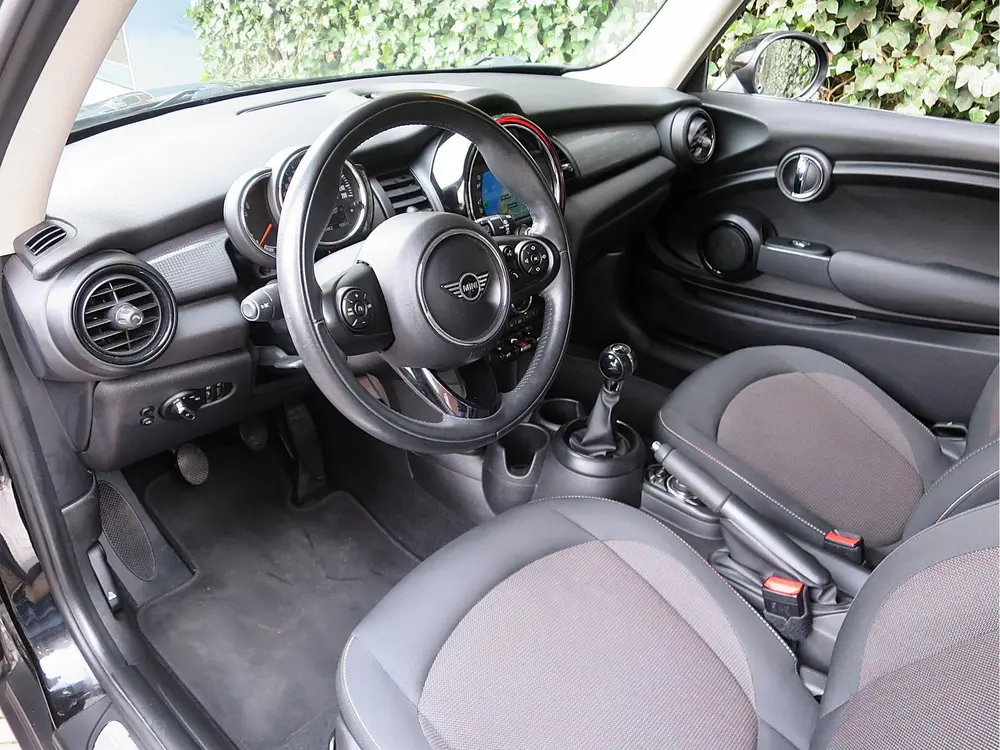 Mini Overig 1.5 F56 LCI met Navi, BT, Clima, PDC en 17" uit 2019, foto 8